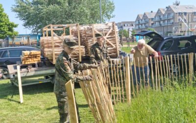 Startpunkt für Artenschutzpfad wurde aufgebaut – Marine packt an!